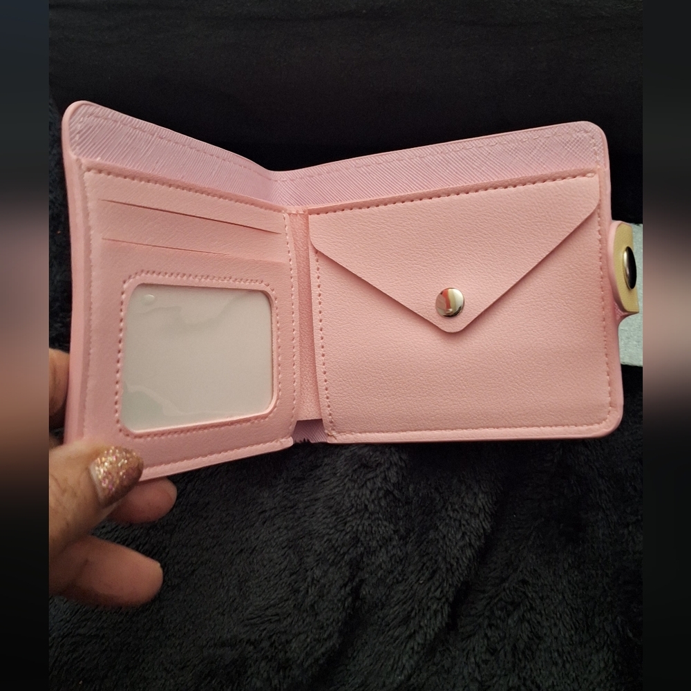 NWT - Pompompurin Sanrio Wallet 4x4 - Picture 4 of 6